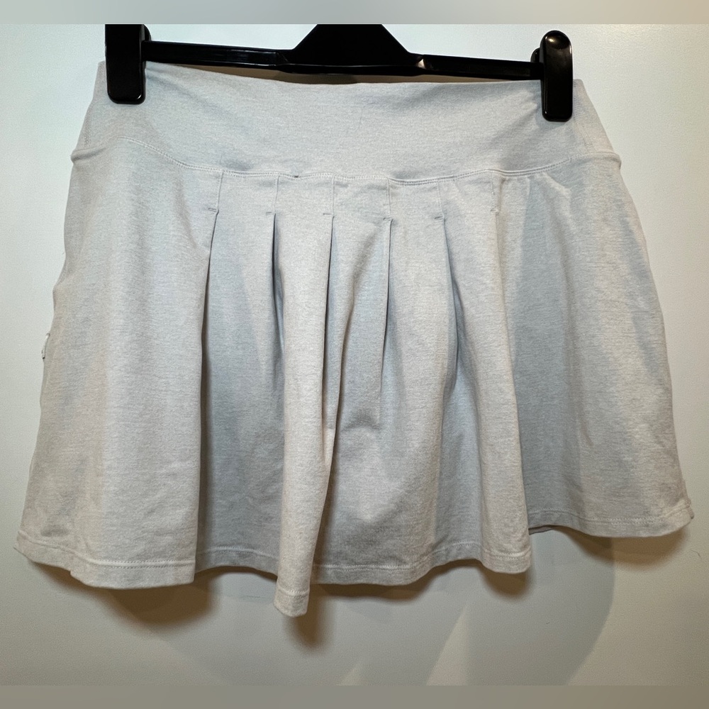 Vuori Women's Halo Performance Skirt Salt Heather Large - Picture 4 of 10